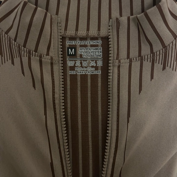 Pretty Little Thing Activewear Jumpsuit - Picture 3 of 5